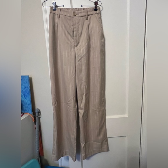 Tan pin striped pants - Picture 1 of 3